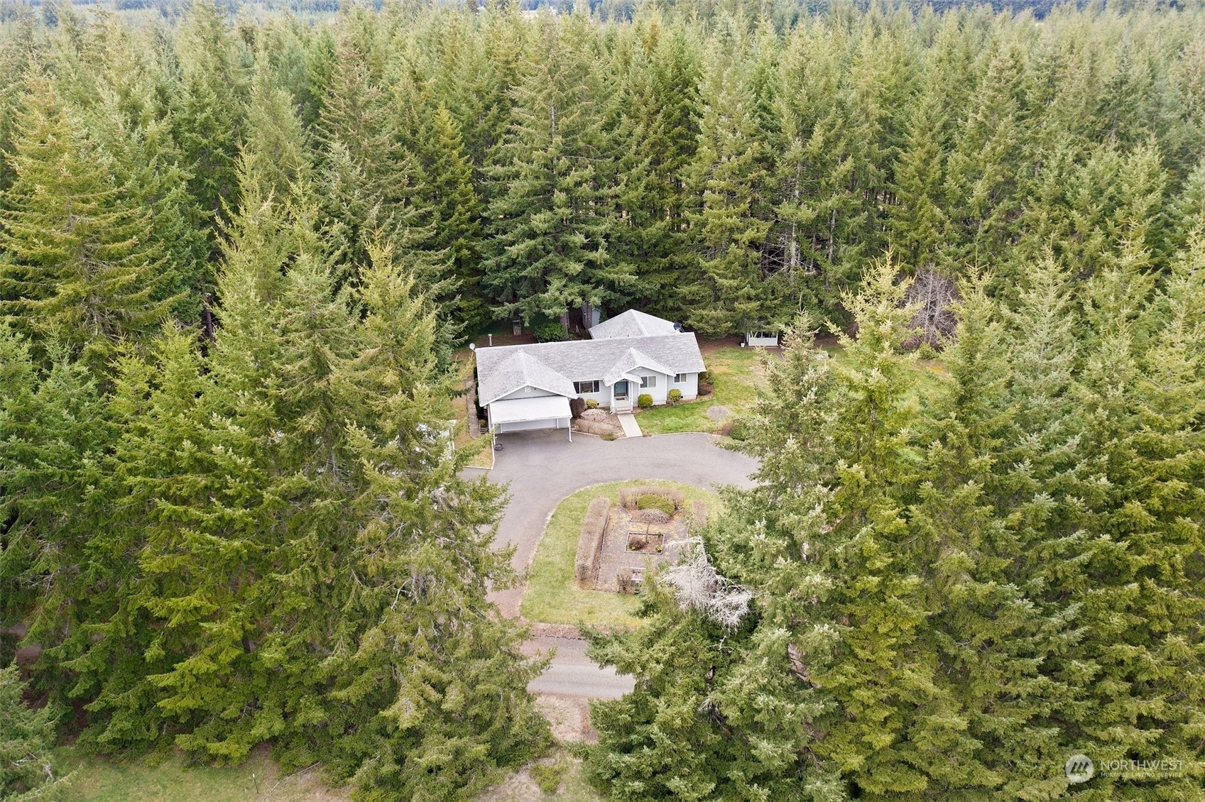 Property Photo:  115 Chickadee Place  WA 98532 