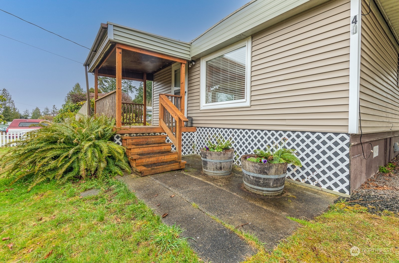 Property Photo:  40 E Spruce Street  WA 98365 