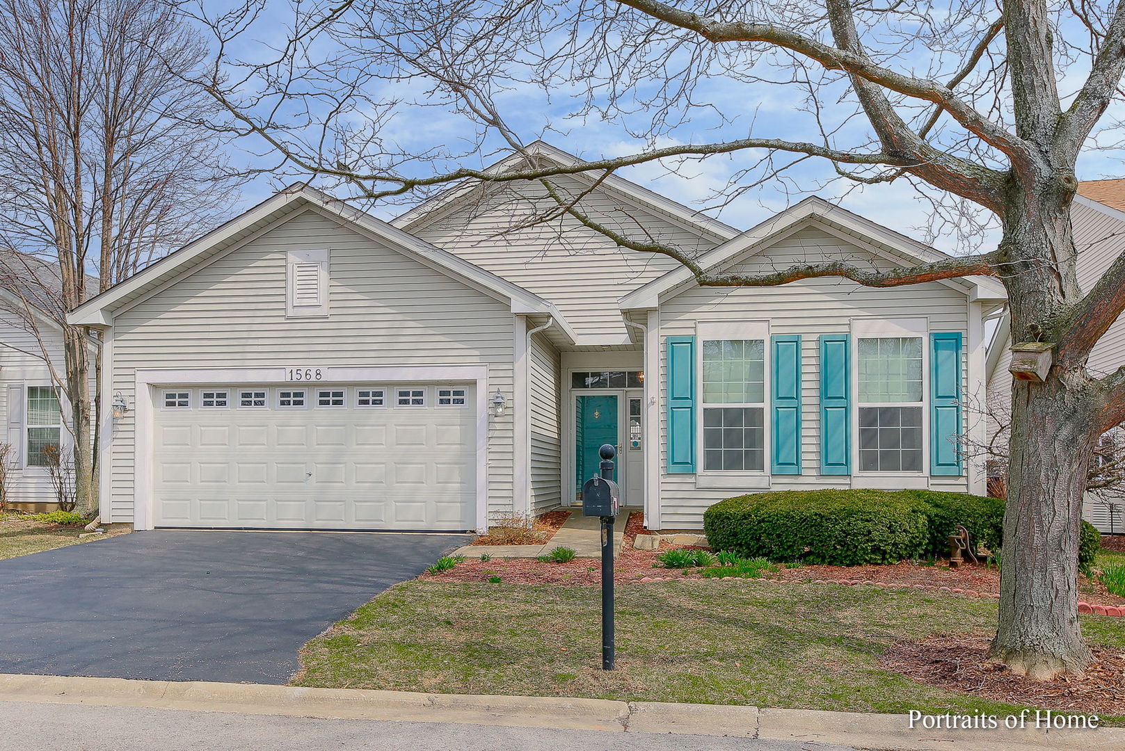 Property Photo:  1568 Benzie Circle  IL 60446 