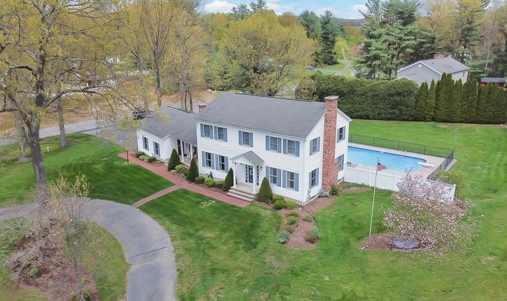 Property Photo:  8 Deer Run  MA 01077 