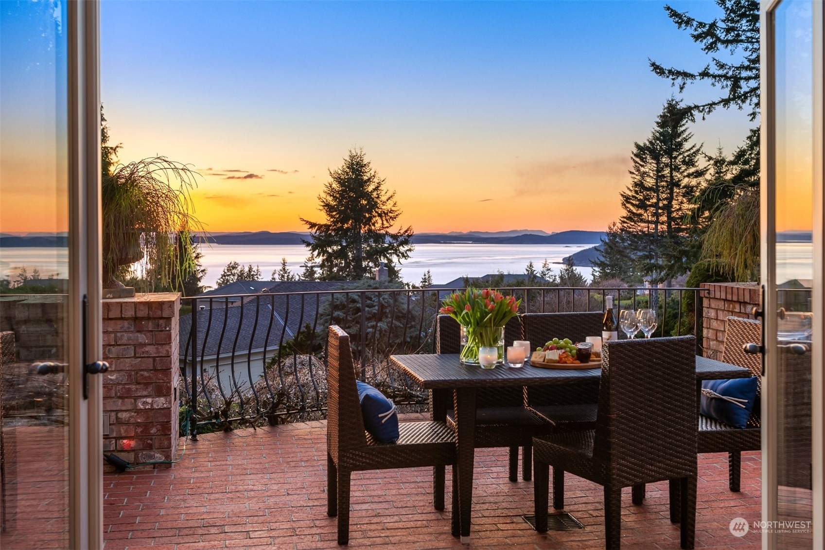 Property Photo:  3910 Bay Lane  WA 98221 