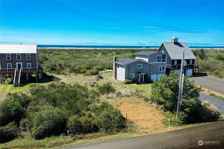 Property Photo:  583 Sand Dune Avenue SW  WA 98569 