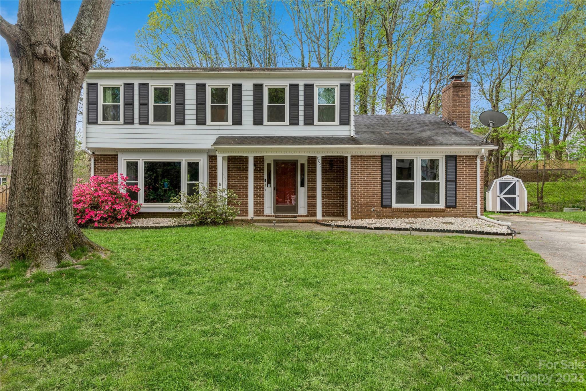 Property Photo: 7730 Cedar Tree Lane NC 28227