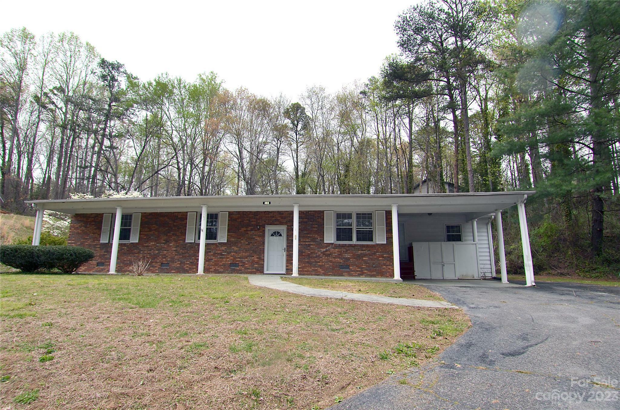 Property Photo:  465 Shady Lane  NC 28752 