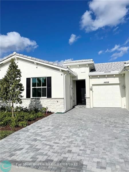 Property Photo: 14558 Highland Center Way FL 33446