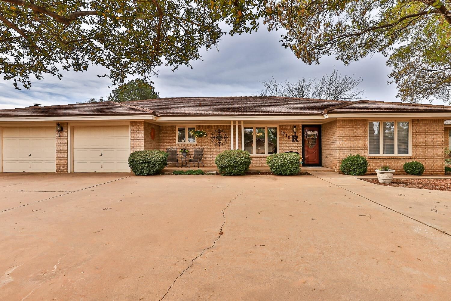 Property Photo:  1710 E Hester  TX 79316 