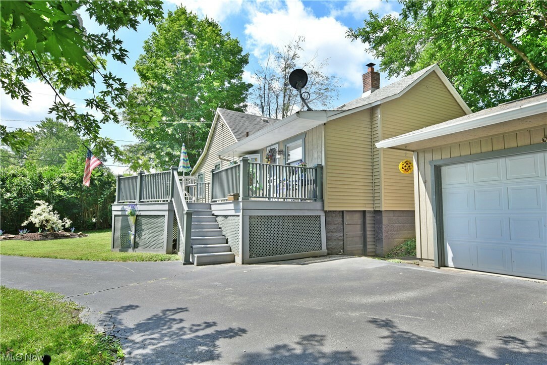 Property Photo:  533 Spring Street  OH 44471 