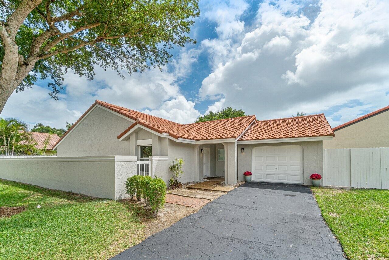Property Photo:  2185 NW 14th Street  FL 33445 