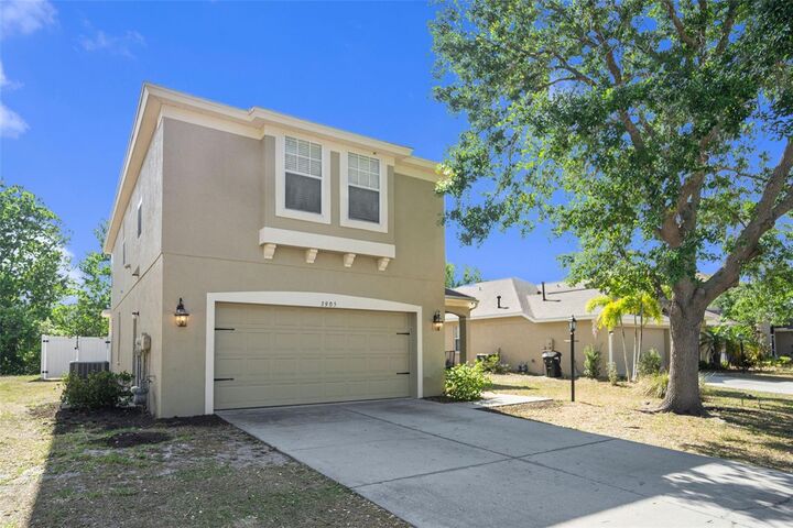 Property Photo: 3905 101st Avenue E FL 34219