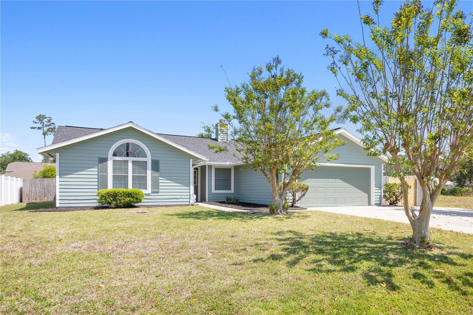Property Photo: 137 Parkview Drive FL 32164