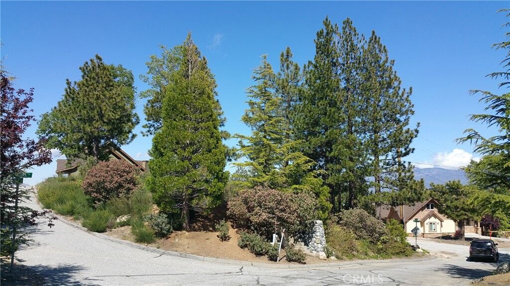 Property Photo: 26603 Windward Road CA 92352
