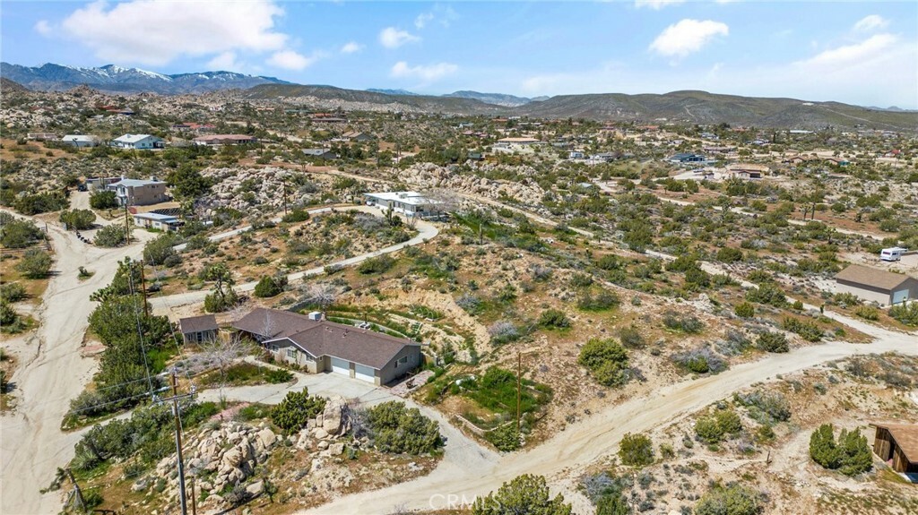 Property Photo:  56984 Griffis Road  CA 92284 