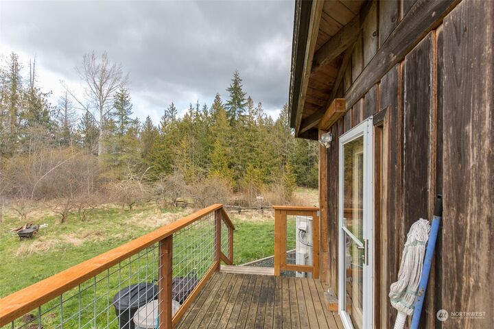 Property Photo:  1753  Hooker Road  WA 98382 