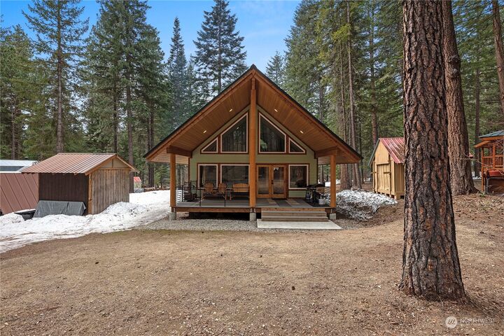 Property Photo:  22306 Shetland Road  WA 98826 