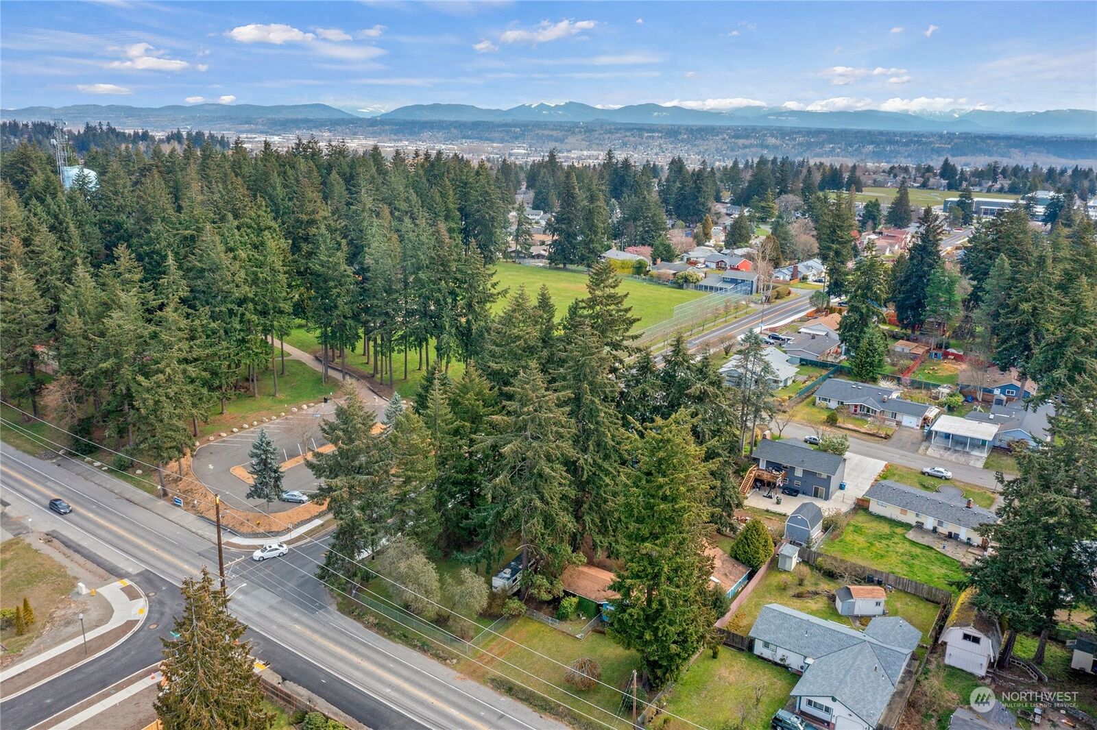 Property Photo: 26810 Military Road S WA 98032