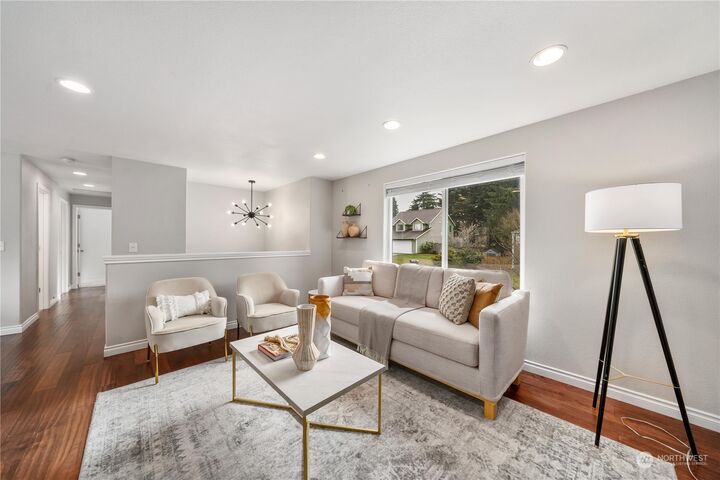 Property Photo:  15210 SE 178th Street  WA 98058 