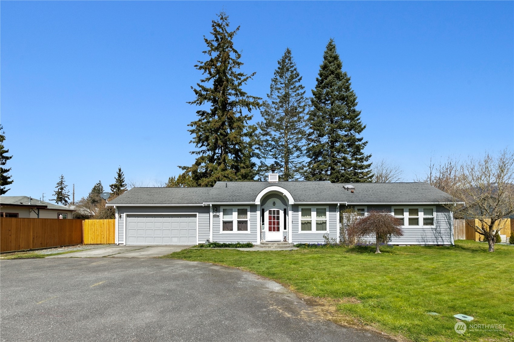 Property Photo:  313 Central Street  WA 98284 