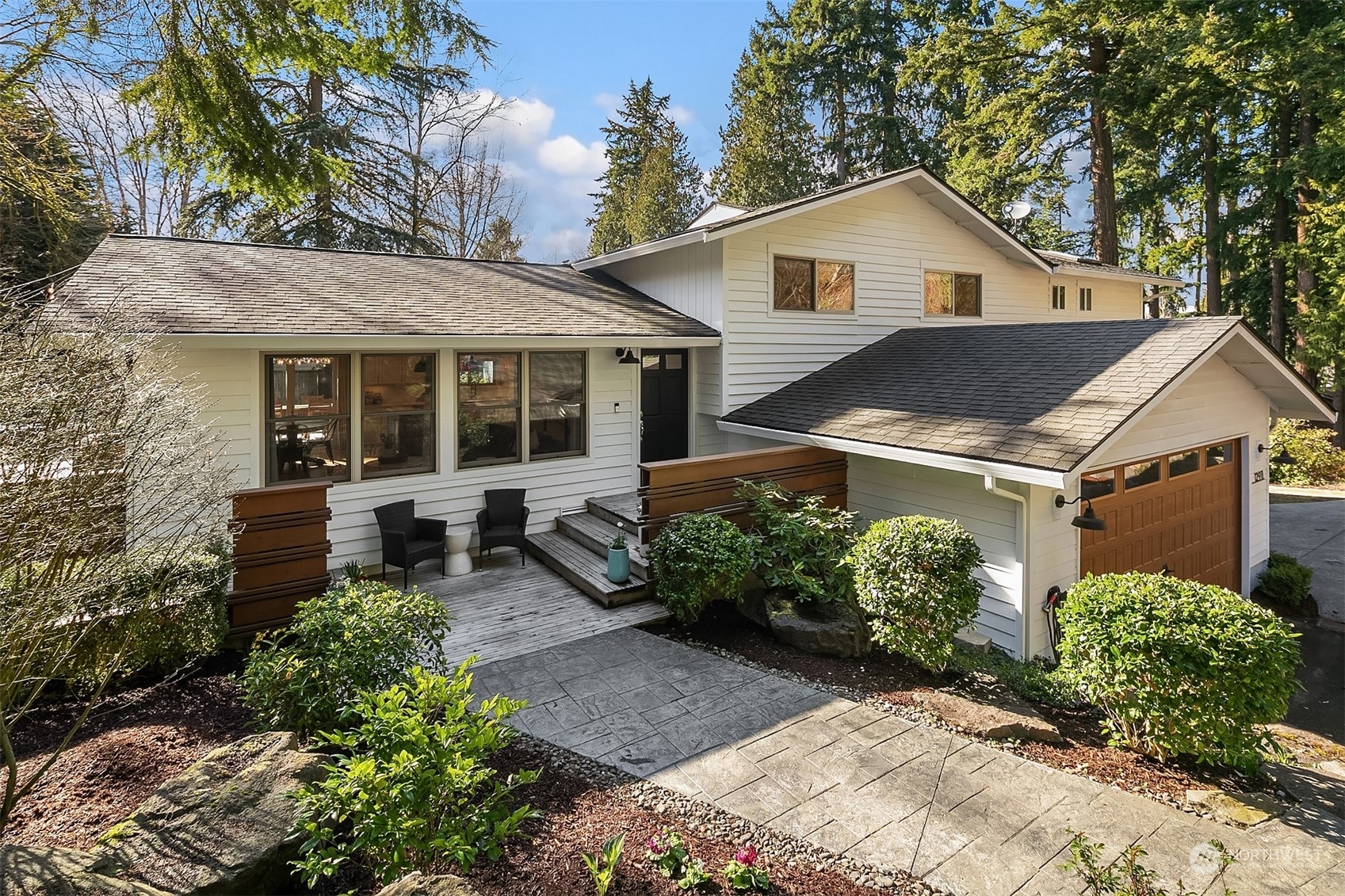 Property Photo: 12911 NE 88th Street WA 98033