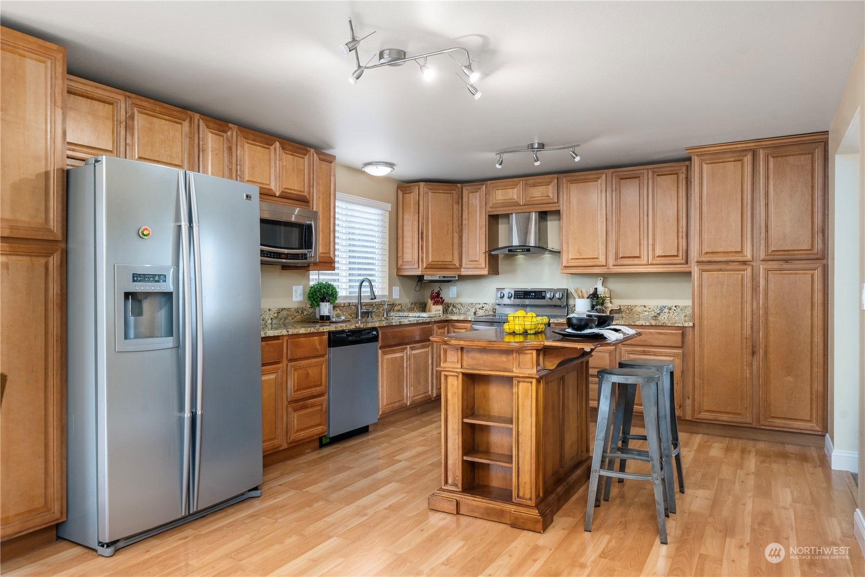 Property Photo: 1035 Nepean Drive SE WA 98513