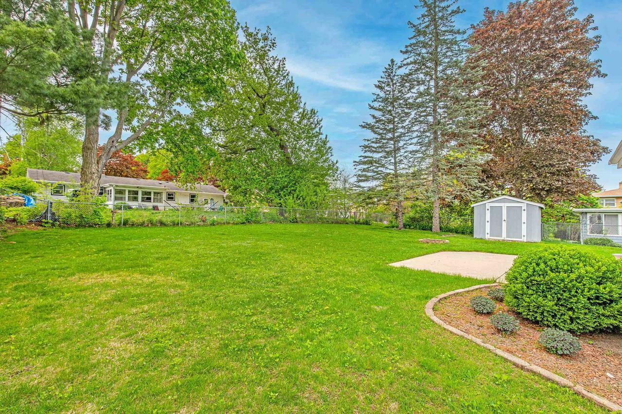 Property Photo:  2302 Brentwood Parkway  WI 53704 