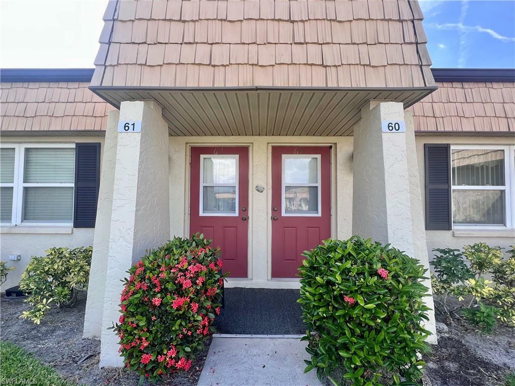 Property Photo:  61 Fairbanks Ct  FL 33919 