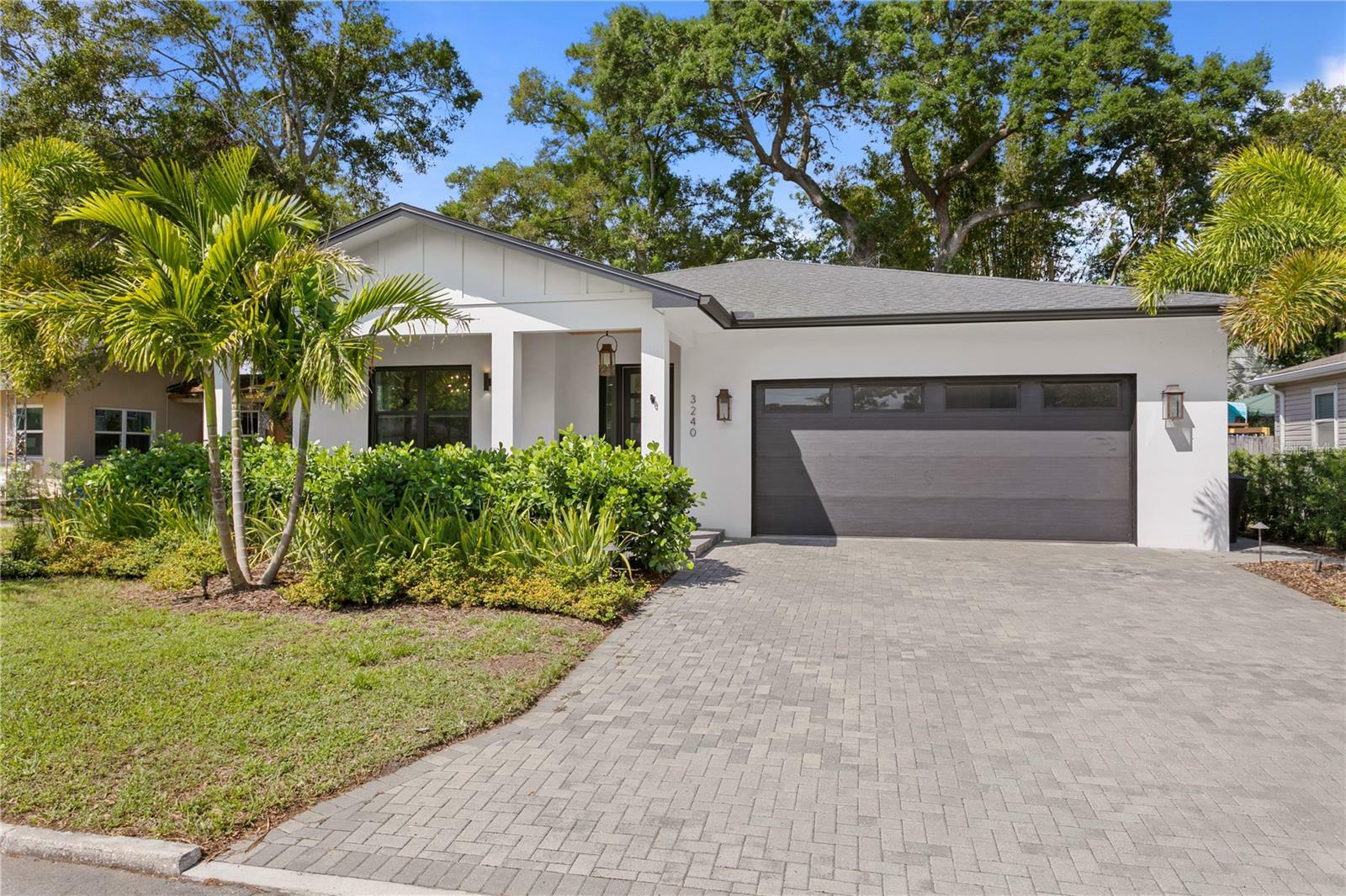 Property Photo:  3240 14th Street N  FL 33704 