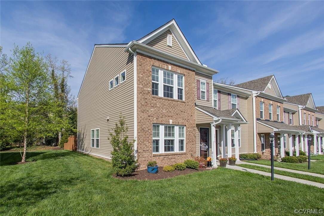 Property Photo:  1317 Stone Ridge Park Terrace  VA 23228 