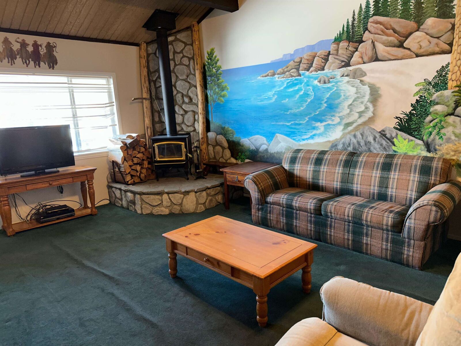 Property Photo: 165 Old Mammoth Road CA 93546