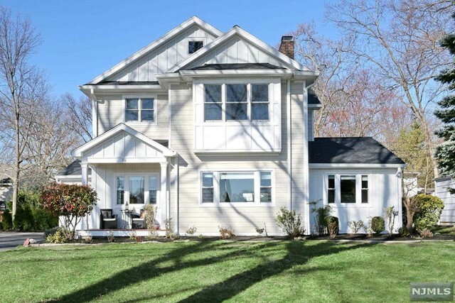 Property Photo:  38 Radburn Road  NJ 07452 