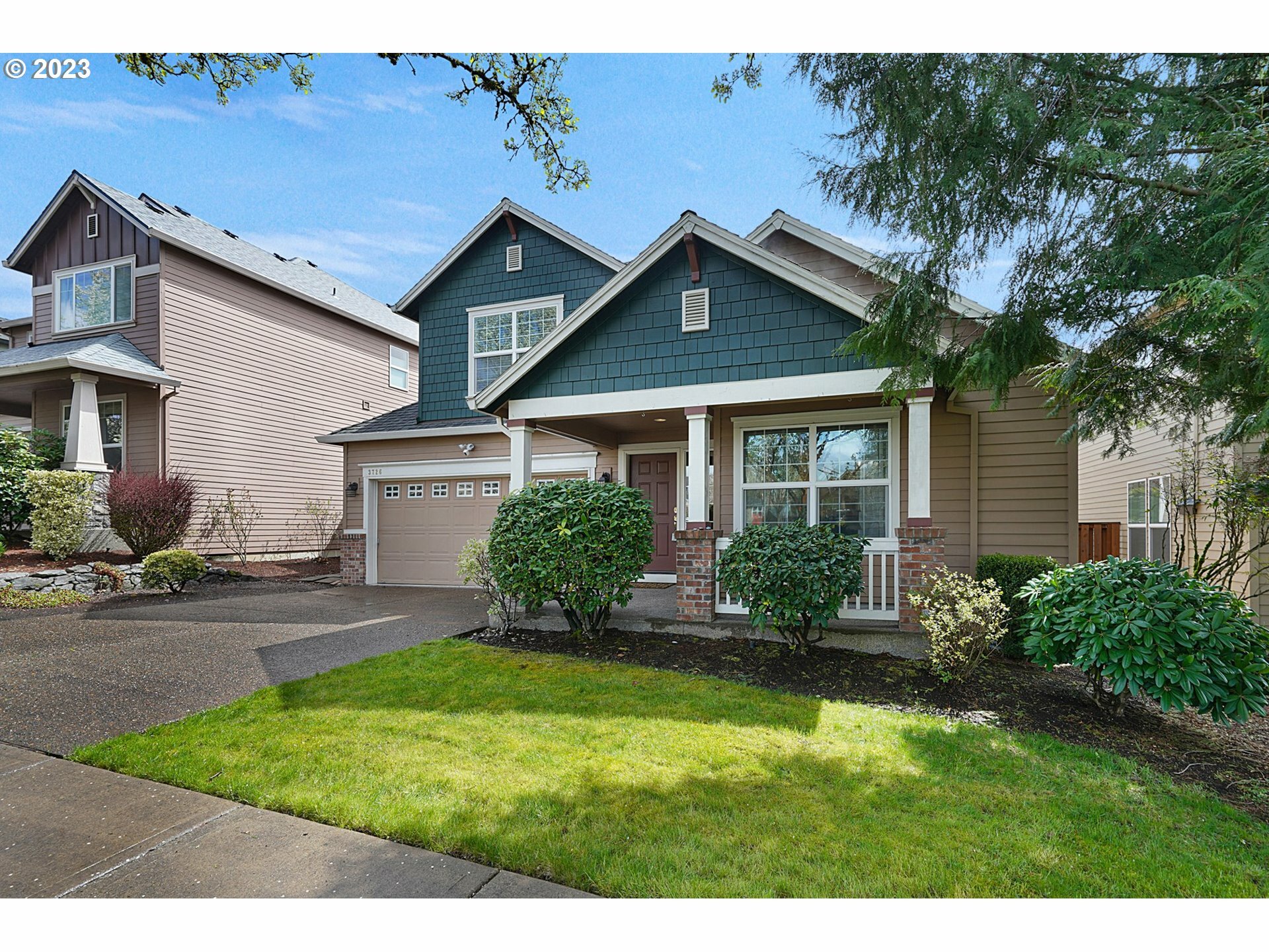 Property Photo: 3726 NW Tustin Ranch Dr OR 97229