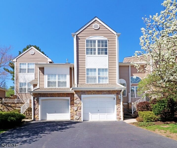 Property Photo:  6 Stonehedge Rd  NJ 07946 