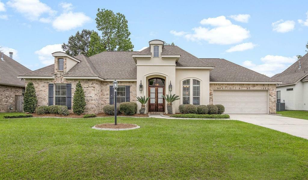 Property Photo:  409 Greentree Lane  LA 70447 