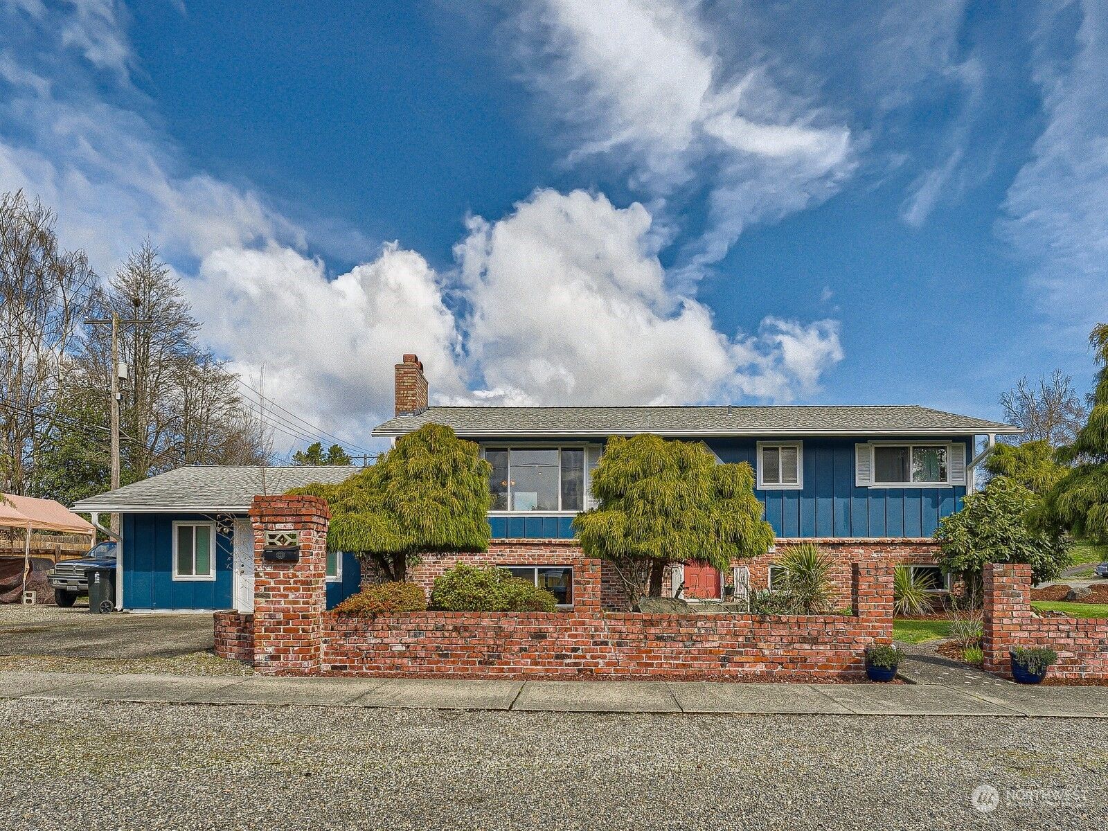 Property Photo:  1350 S Woodlawn Street  WA 98465 
