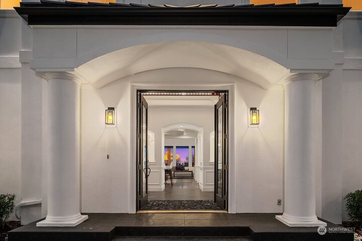 Property Photo: 1007 S 280th Place WA 98198