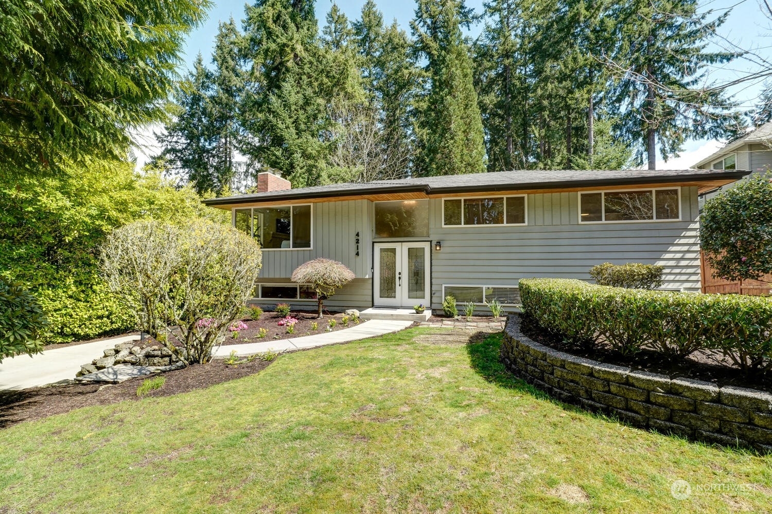 Property Photo:  4214 160th Avenue SE  WA 98006 