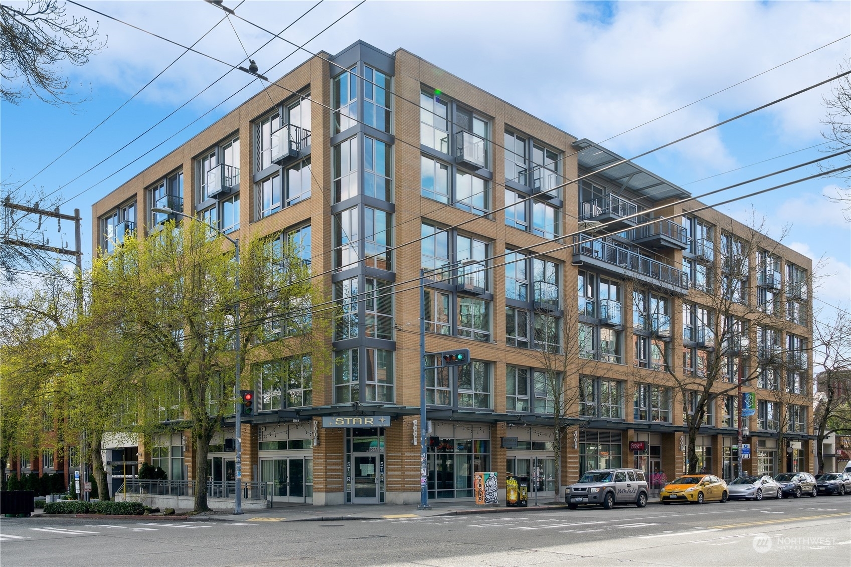 Property Photo: 530 Broadway E 310 WA 98102
