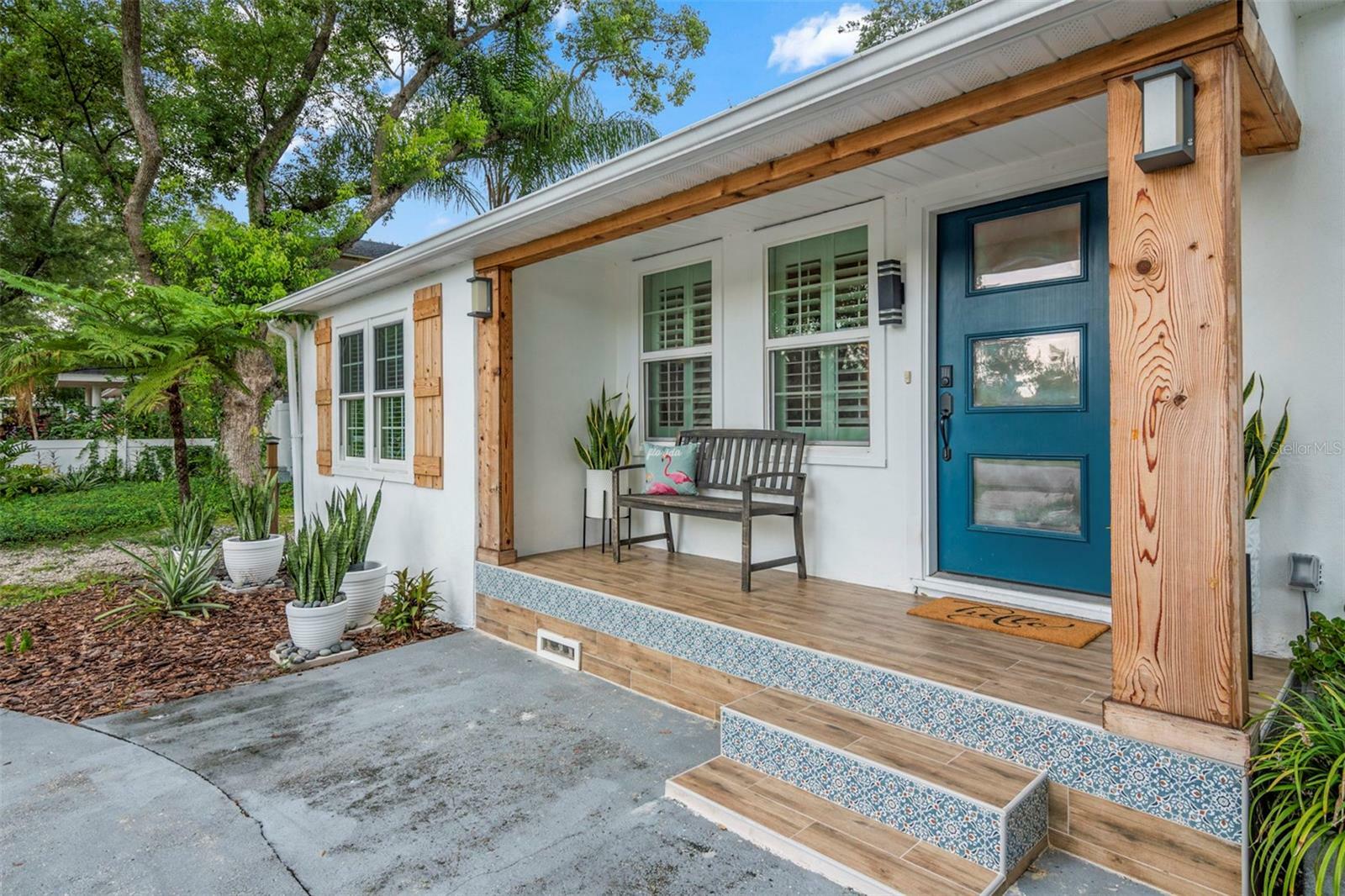 Property Photo:  1715 W Erna Drive  FL 33603 