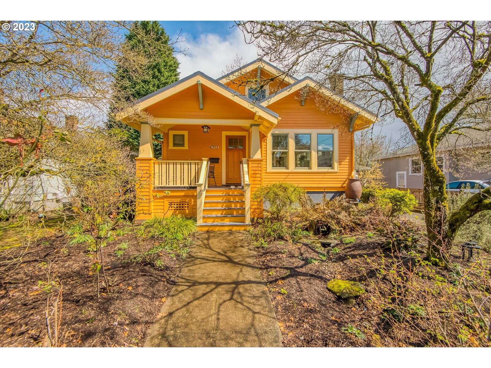 Property Photo: 6512 SE 19th Ave OR 97202