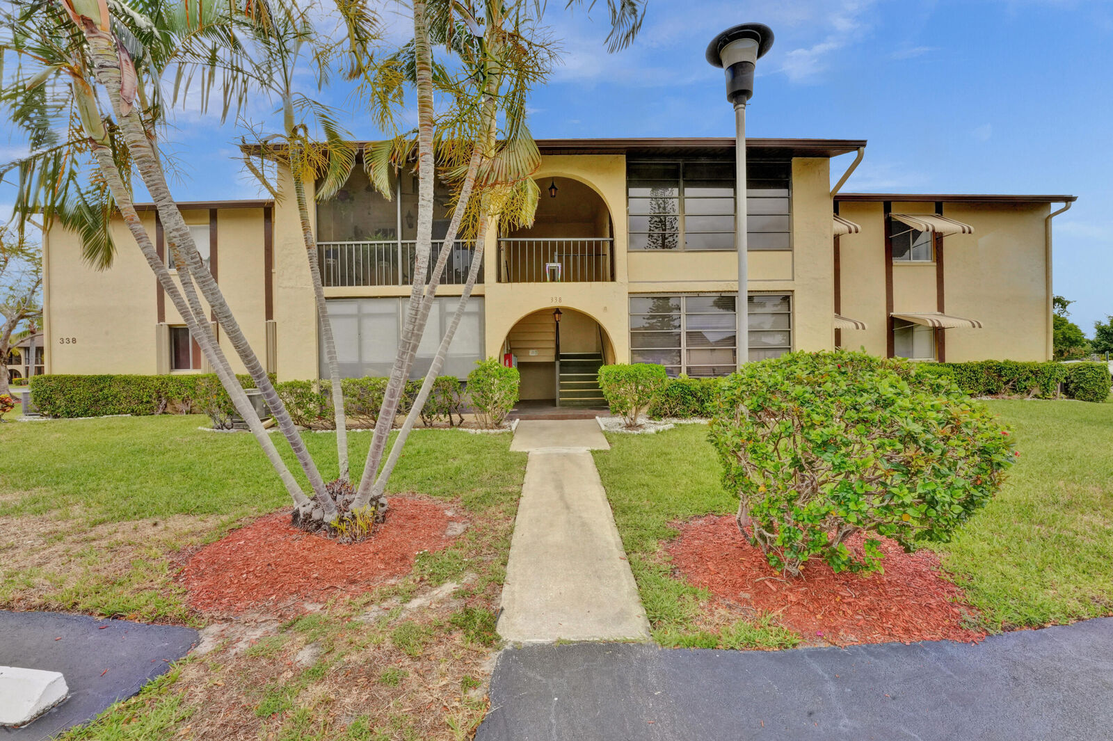 Property Photo: 338 Pine Ridge Circle D-2 FL 33463