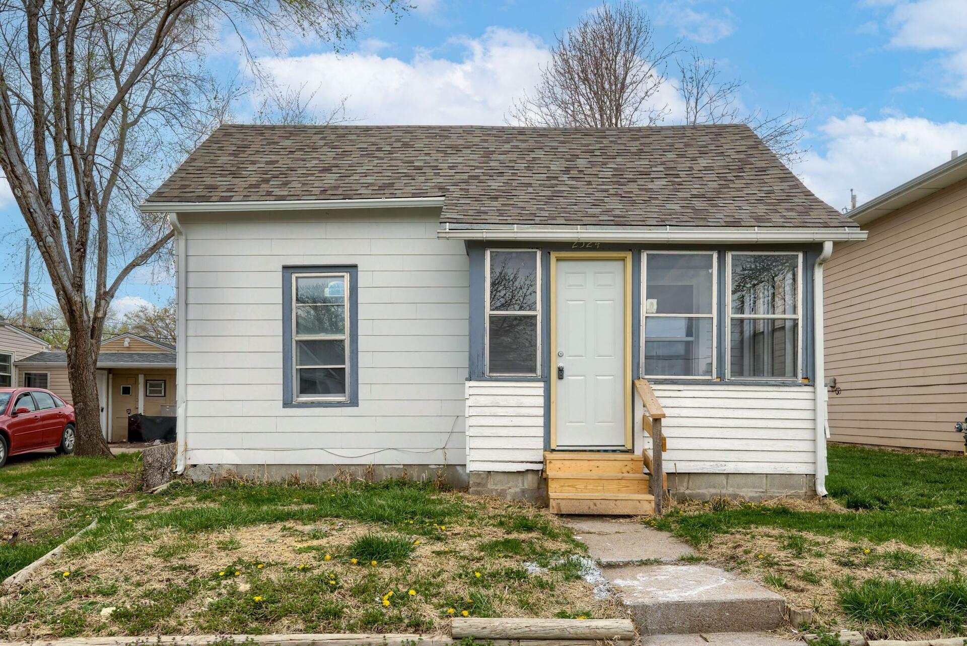 Property Photo:  2524 Avenue C  IA 51501 