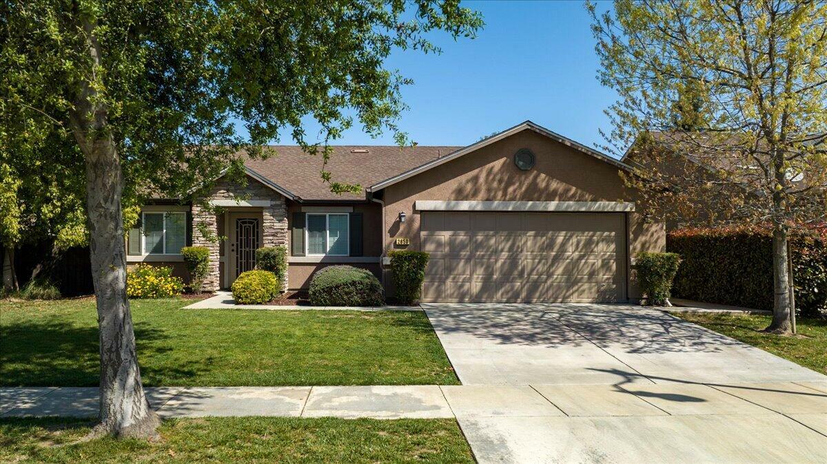 2650 W Prescott Avenue  Visalia CA 93291 photo