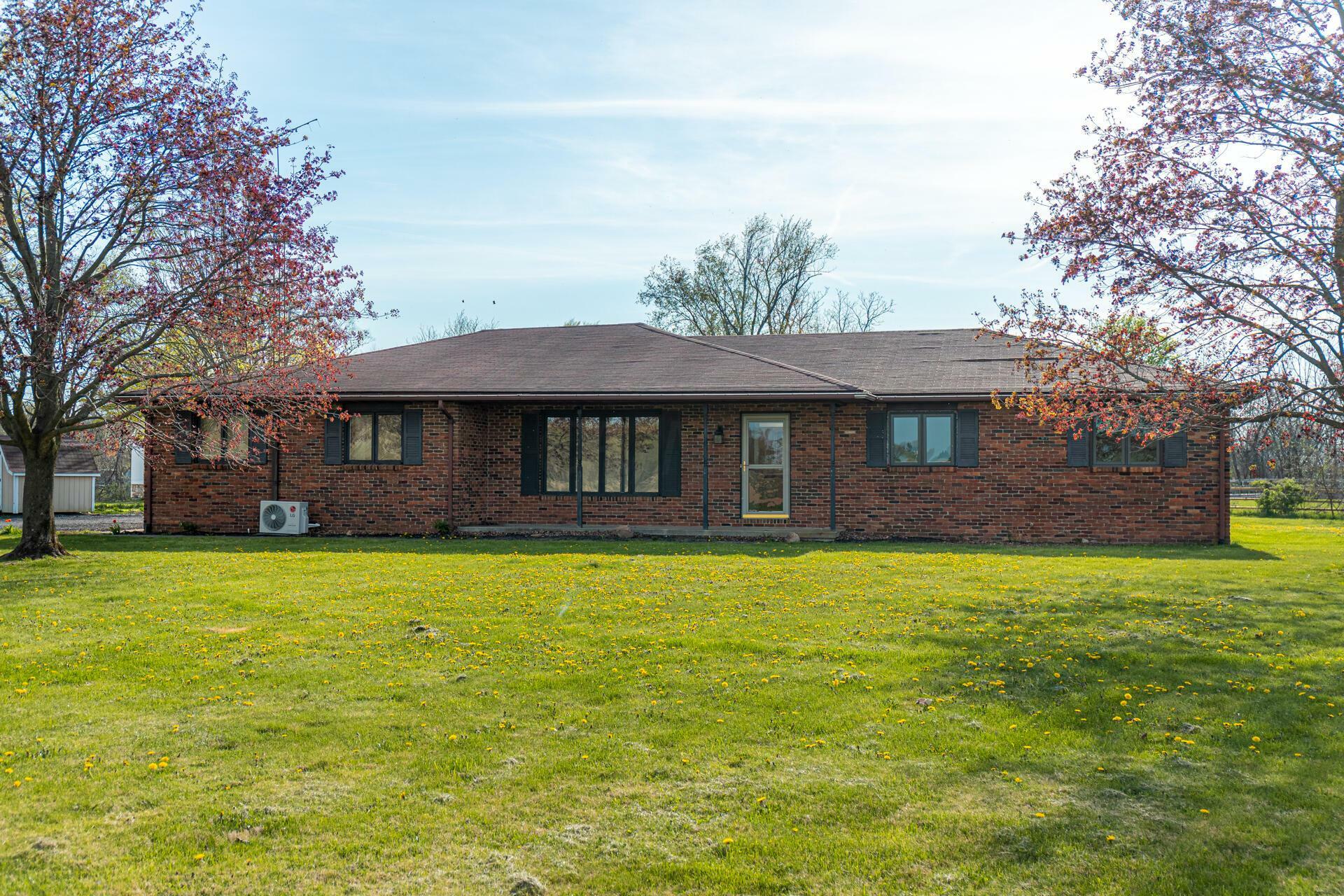 Property Photo: 1400 Township Road 206 OH 43334