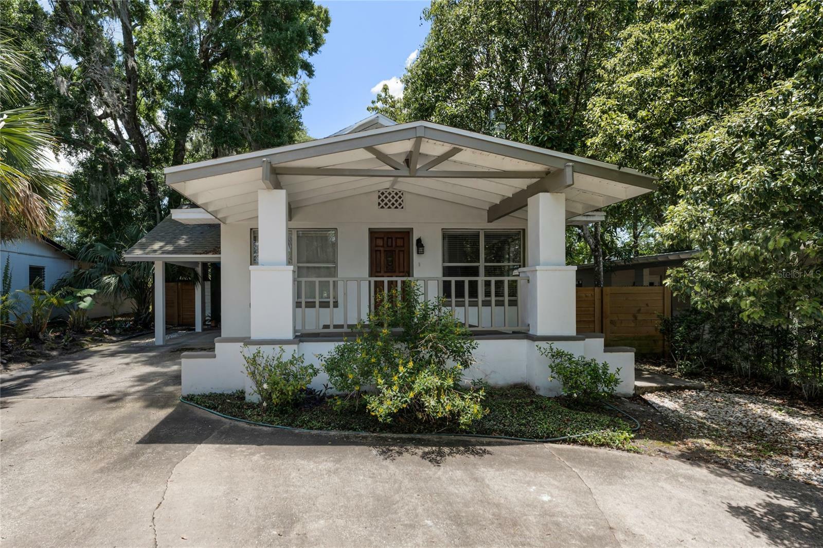 Property Photo: 1645 N Park Avenue FL 32789
