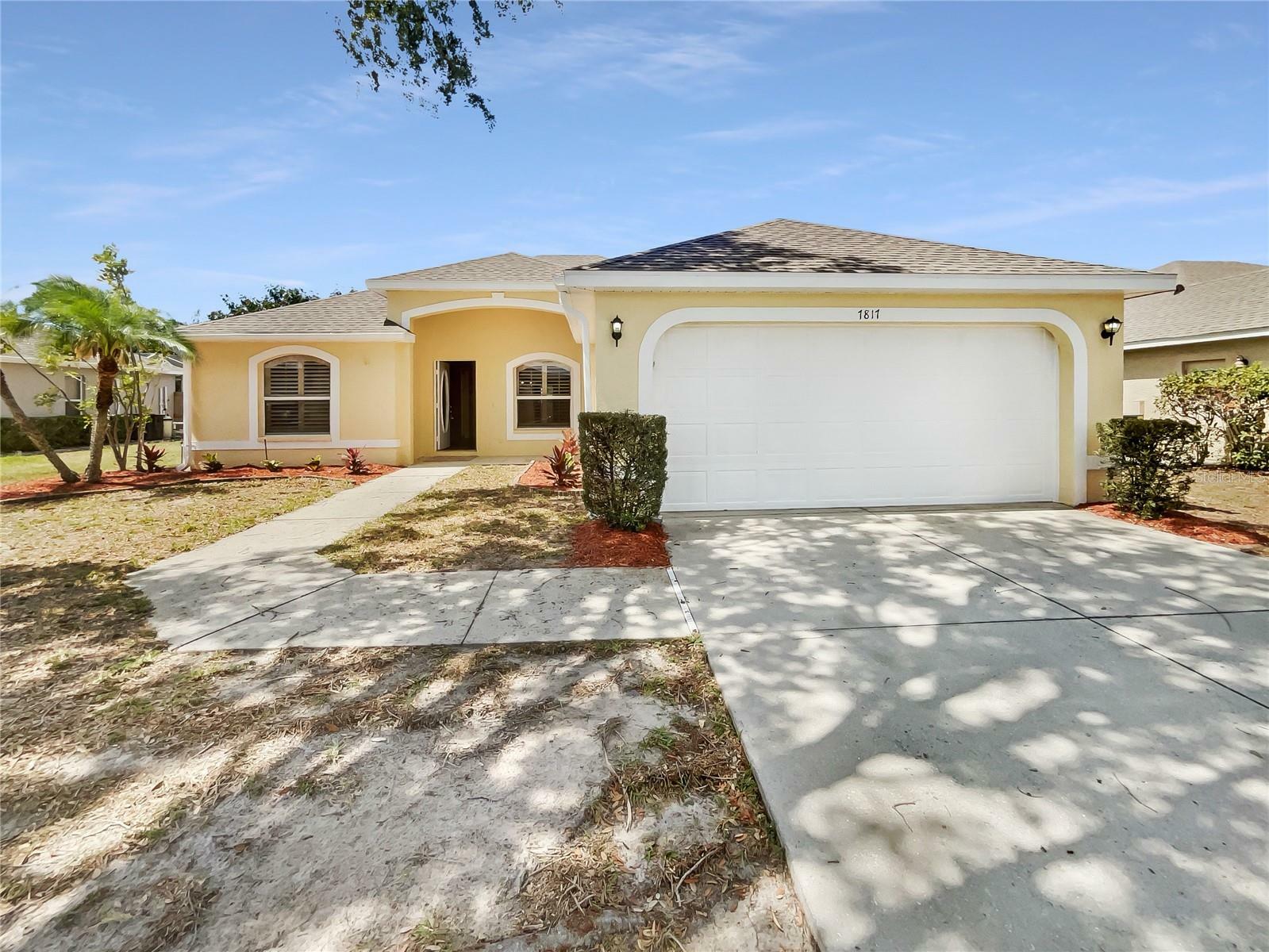 Property Photo:  7817 49th Avenue E  FL 34203 