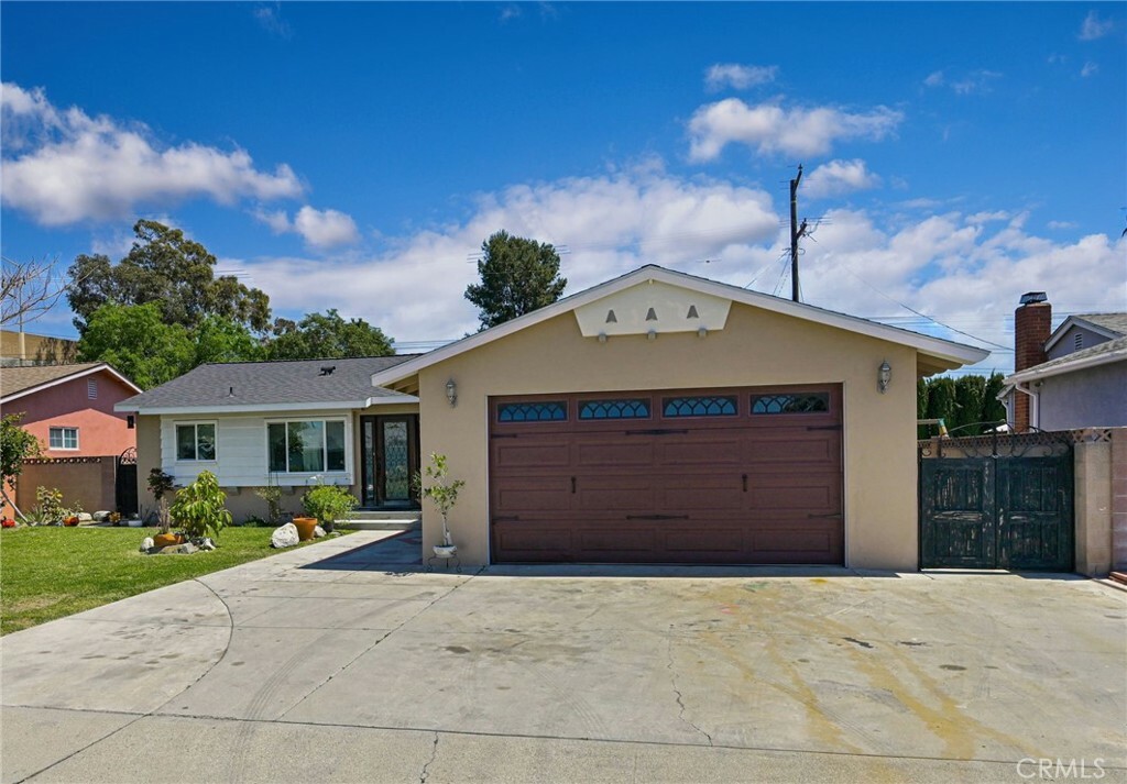 Property Photo:  17214 Balfern Avenue  CA 90706 