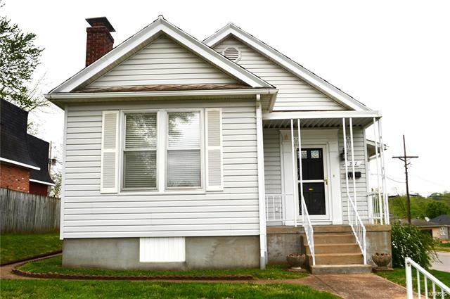 Property Photo:  211 Virginia Avenue  MO 63019 