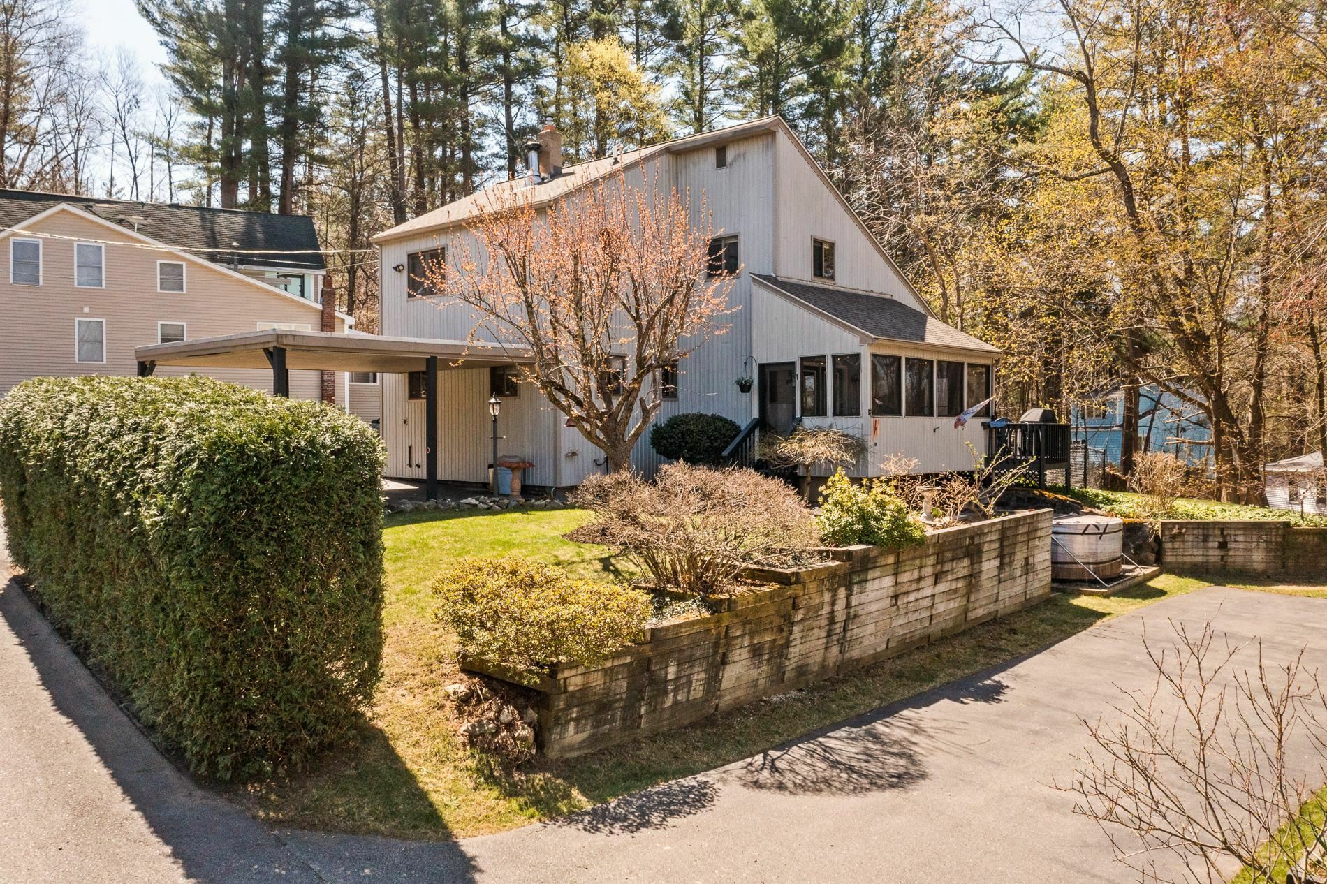 Property Photo: 3 Lake Avenue NH 03038