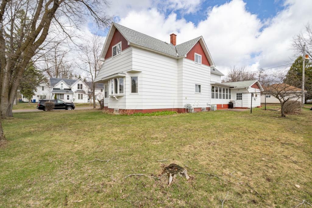 Property Photo:  501 Douglas Street  WI 54452 