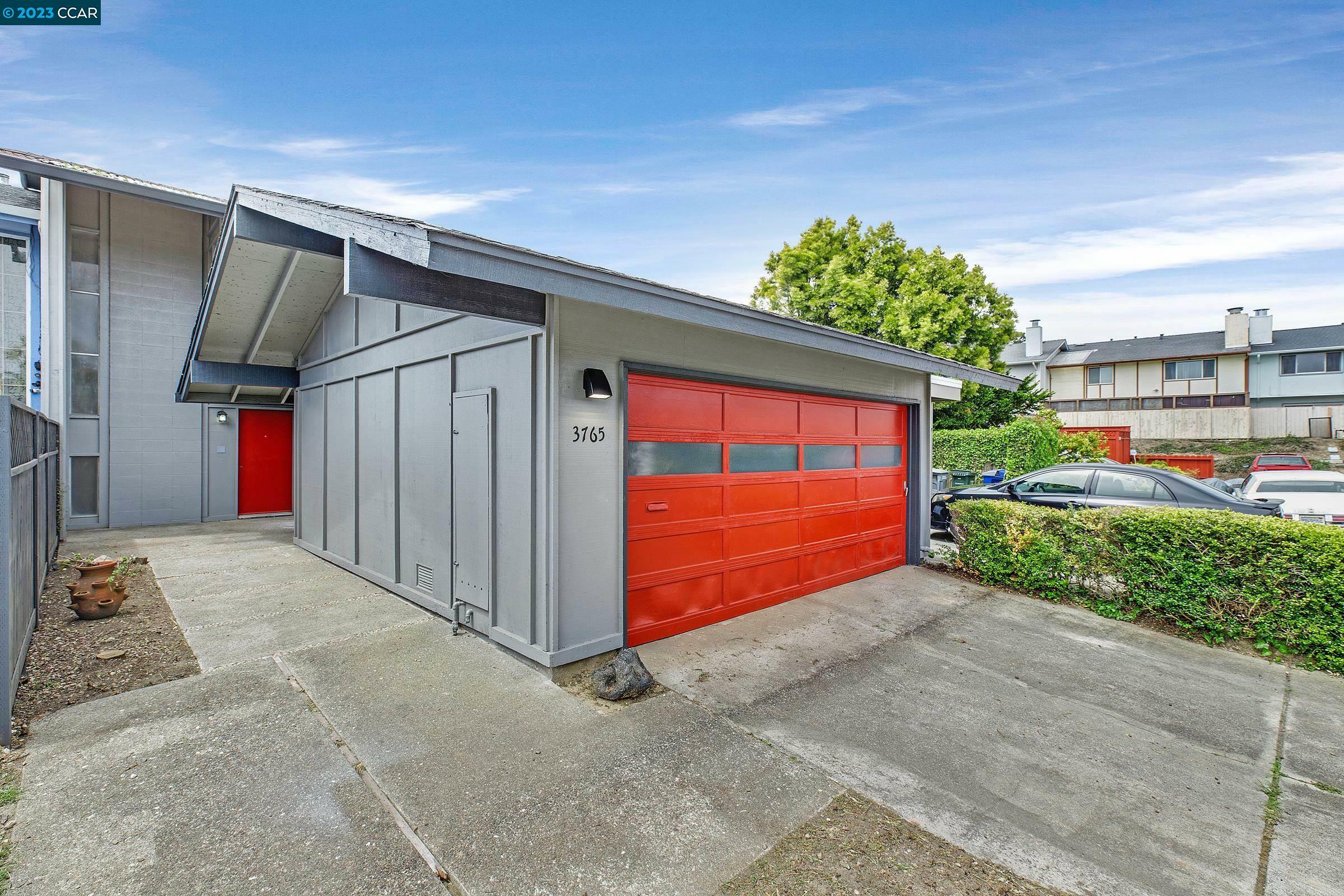Property Photo: 3765 Erris Ct CA 94080