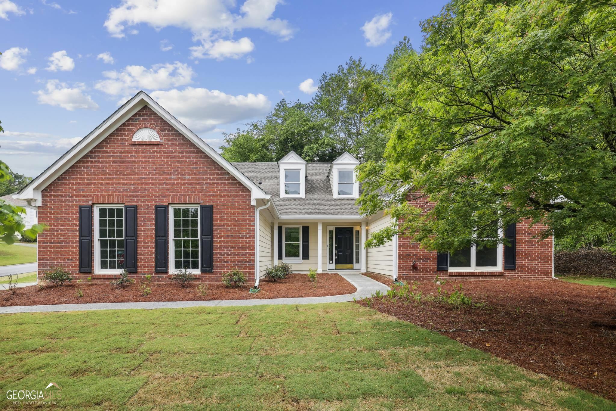 Property Photo: 6525 Fairgreen Drive GA 30024